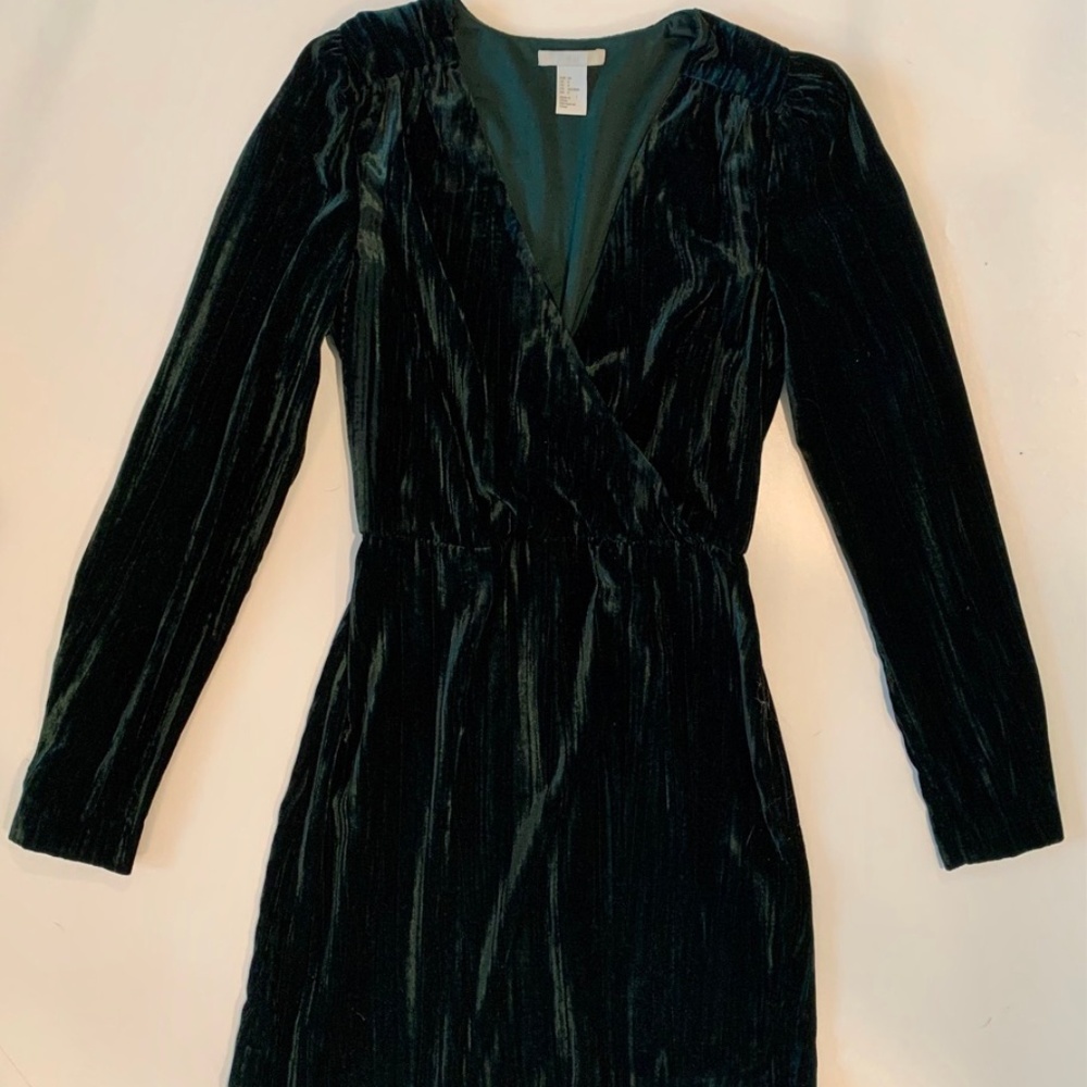 H&M Velvet Emerald Green L/S Mini Dress